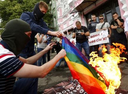 poland burning gay pride flag