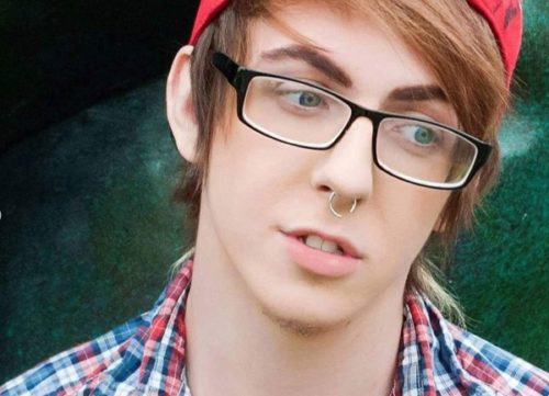 19-year-old Mason died of AIDS in 2016. 19-year-old Mason died of AIDS in 2016.