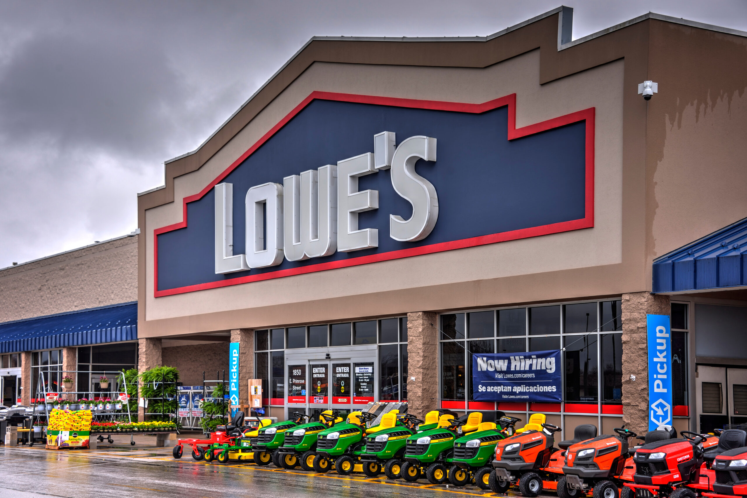 Man accuses Lowe’s of ignoring “some of the most egregious harassment one can imagine”