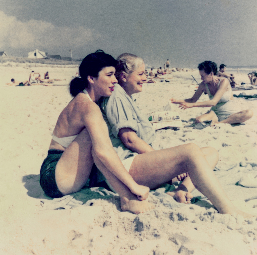 Patricia Fitzgerald and Kay Guinness, Cherry Grove Beach, September 1952