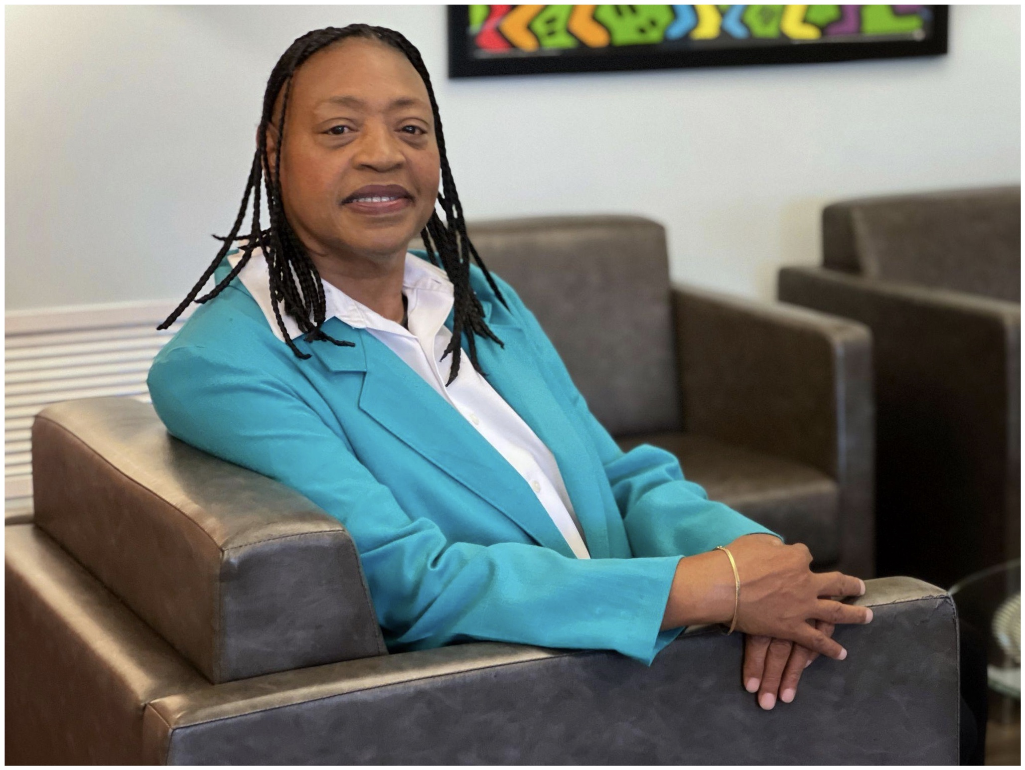 Carolyn Davis at Chicago’s Town Hall Apartments on September 11, 2022. Photo by Matthew Wexler for LGBTQ Nation.