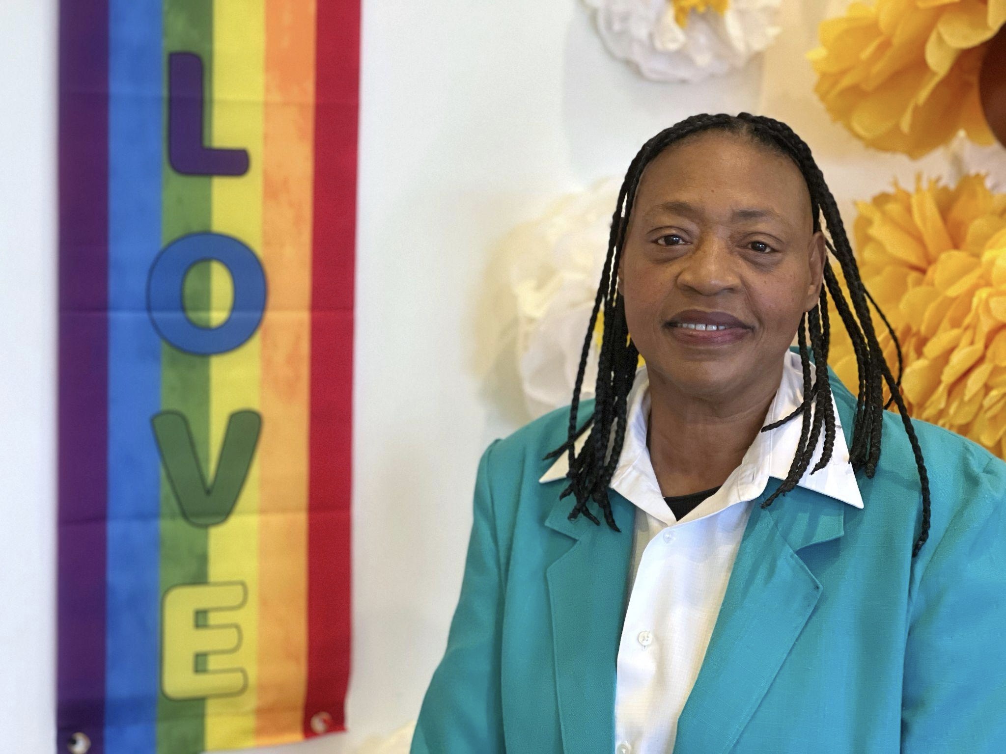 Carolyn Davis at Chicago’s Town Hall Apartments on September 11, 2022. Photo by Matthew Wexler for LGBTQ Nation.