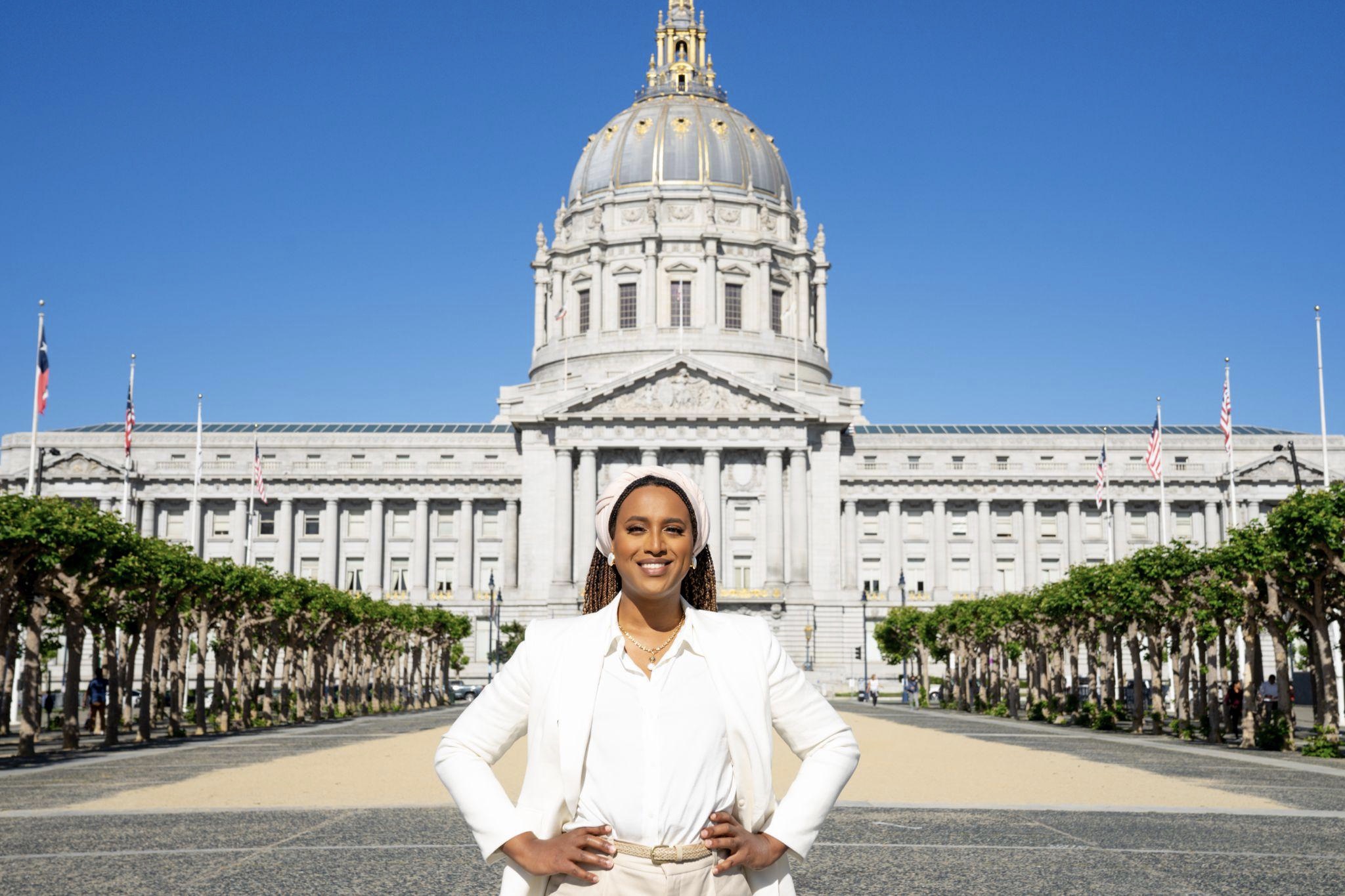  Honey Mahogany stands in front of San Francisco City Hall. Photo by Natalie Gee.